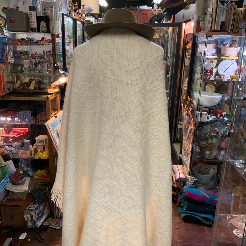 Pendleton Wool Throw - Picture 2 of 4